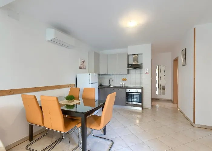 Appartement Gilly 2 *