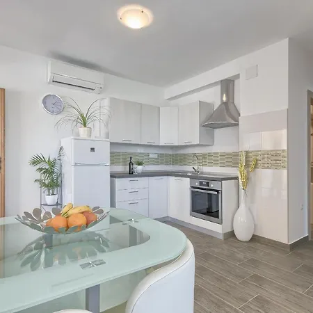 Apartment Gilly 2