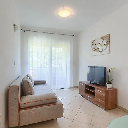 Gilly 2 Apartment *